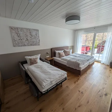 Schwarzer Adler - Storchennest Apartment
