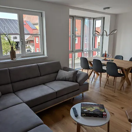 Schwarzer Adler - Storchennest Apartment